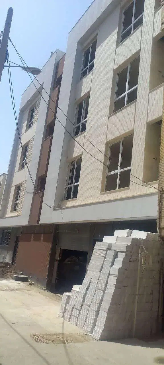 واحد حدود ۹۰ متر نوساز چمران ۸