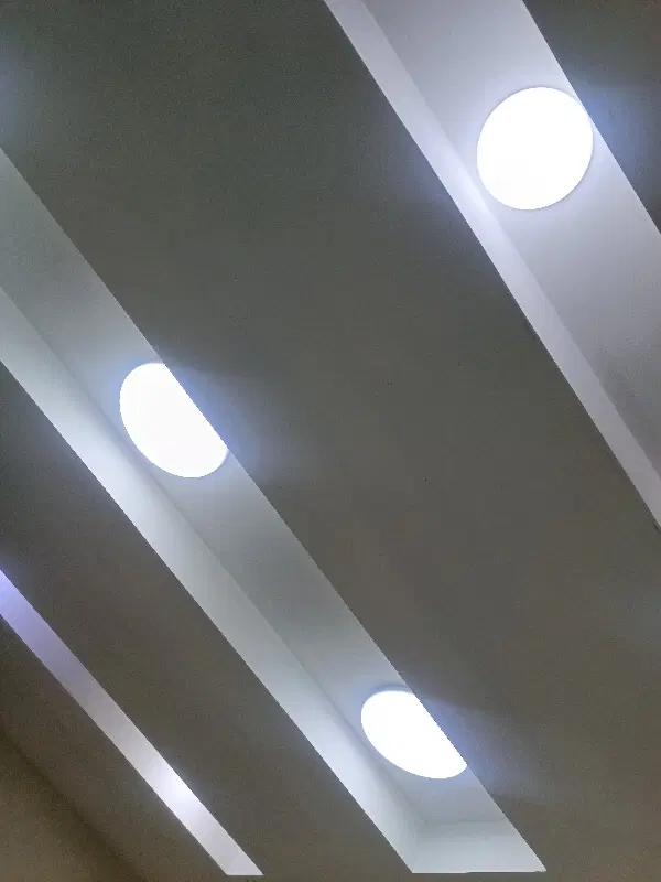 فروش و یا اجاره مغازه خیابان مبارزان