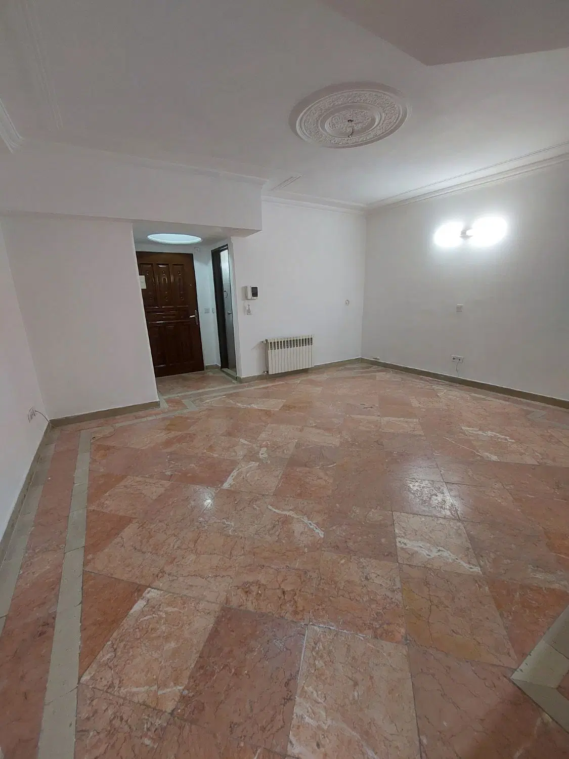 آپارتمان 60 متر فول امکانات منیریه