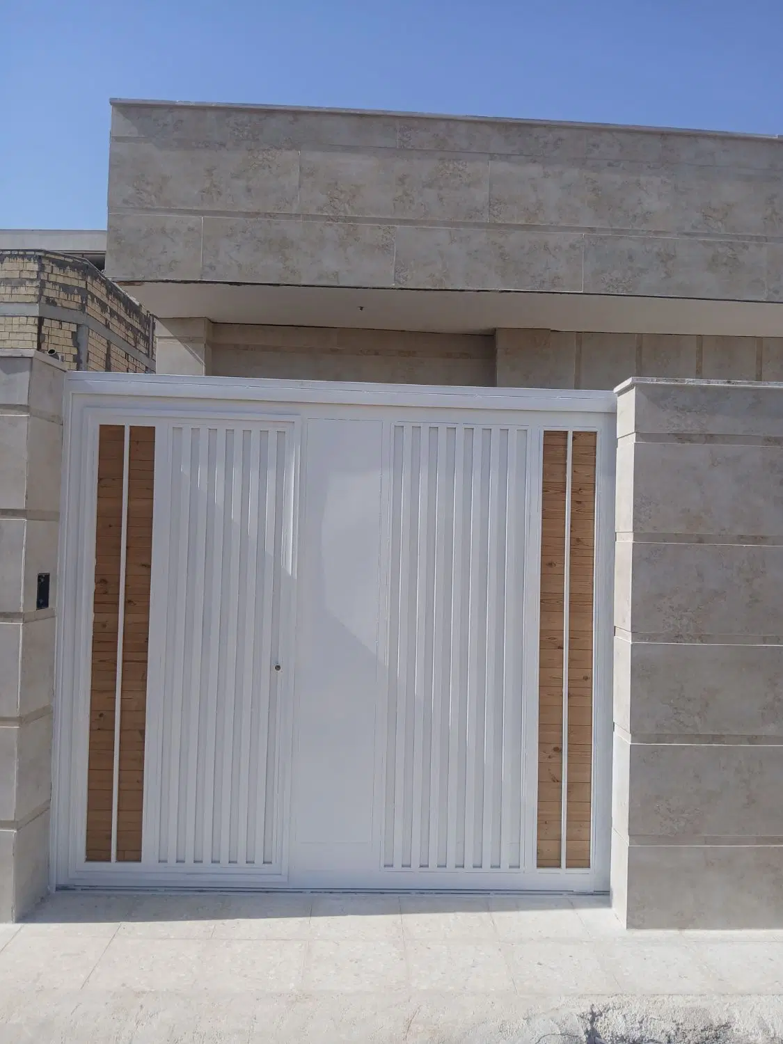 منزل شمالی۱۰۰ متری بلوار عطار