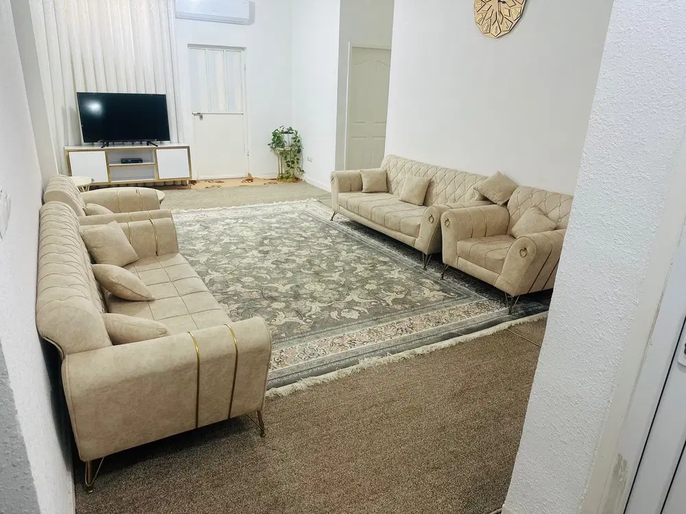فروش یک واحد آپارتمان قائم