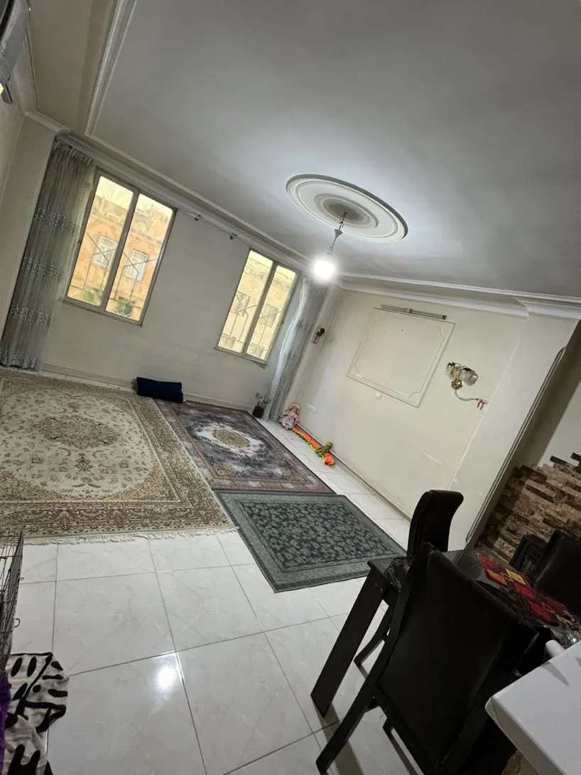 آپارتمان ۸۰ متری ۲ خواب شهرک ارم