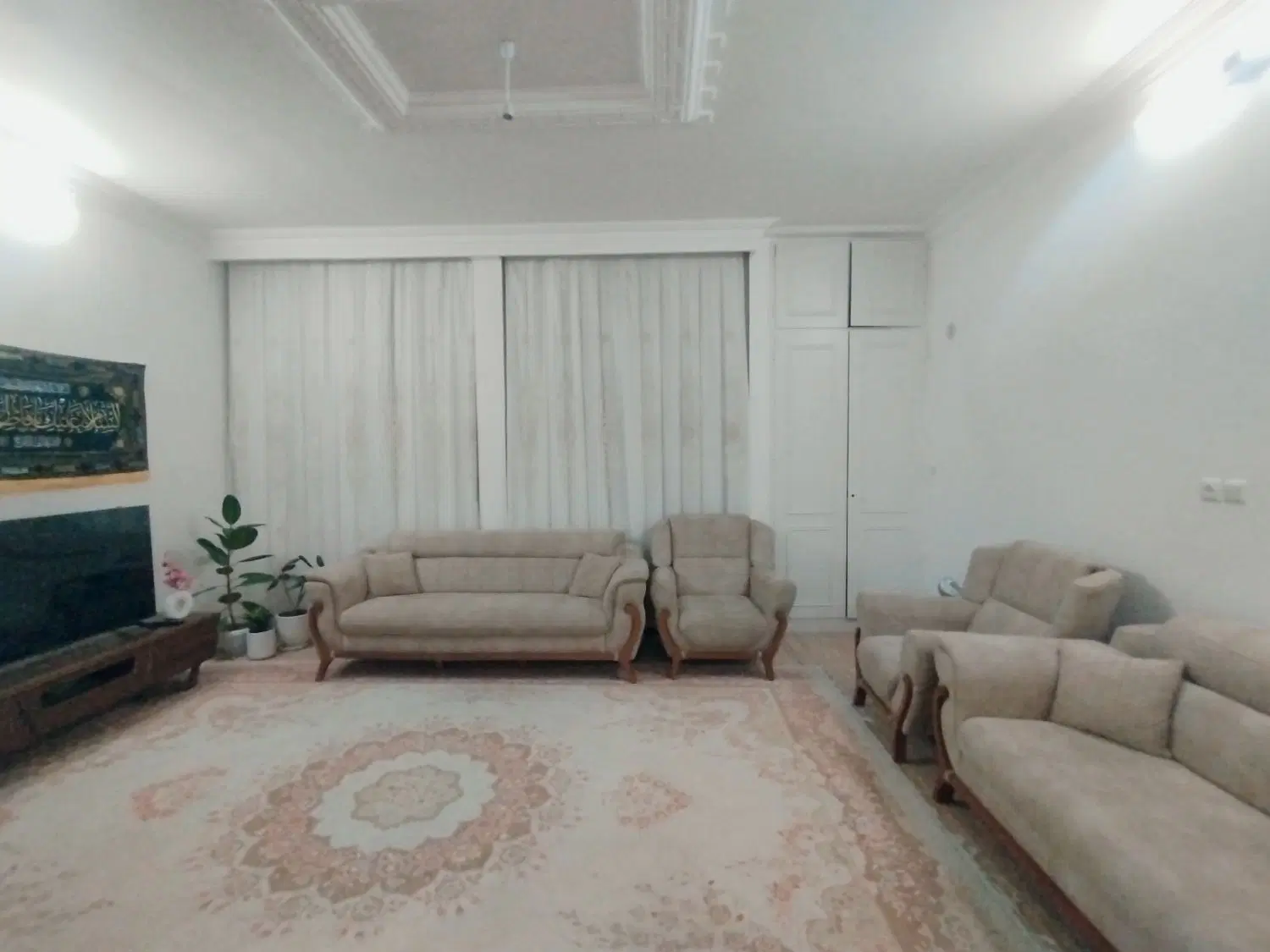خانه ویلایی سه طبقه