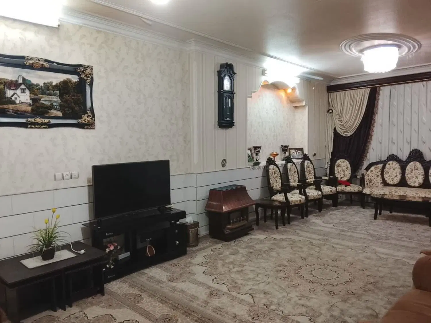 منزل مسکونی دو طبقه