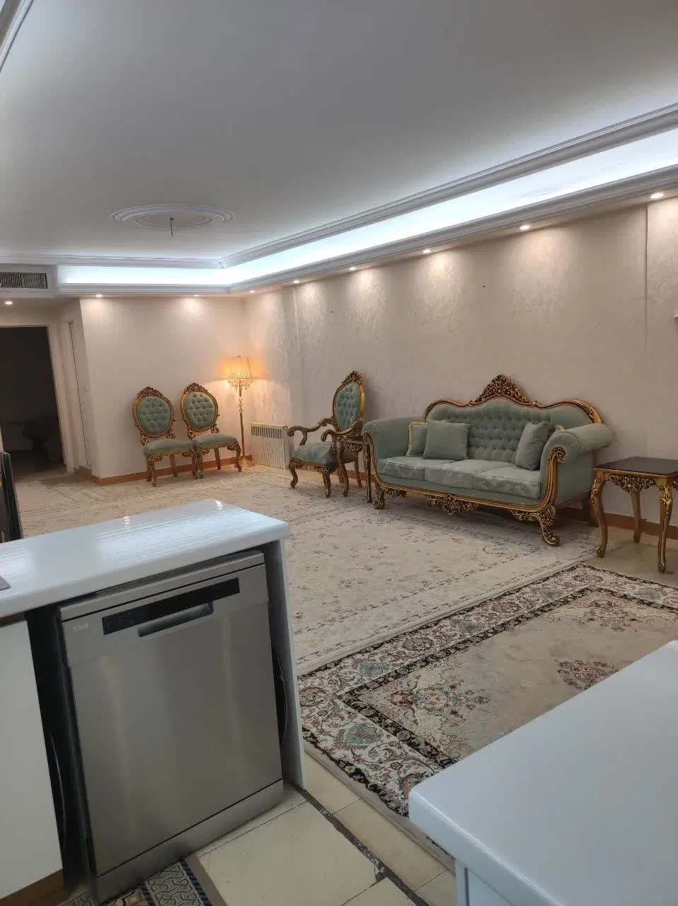۷۳متر دوخواب فول امکانات،بر خیابان ۱۴ معصوم