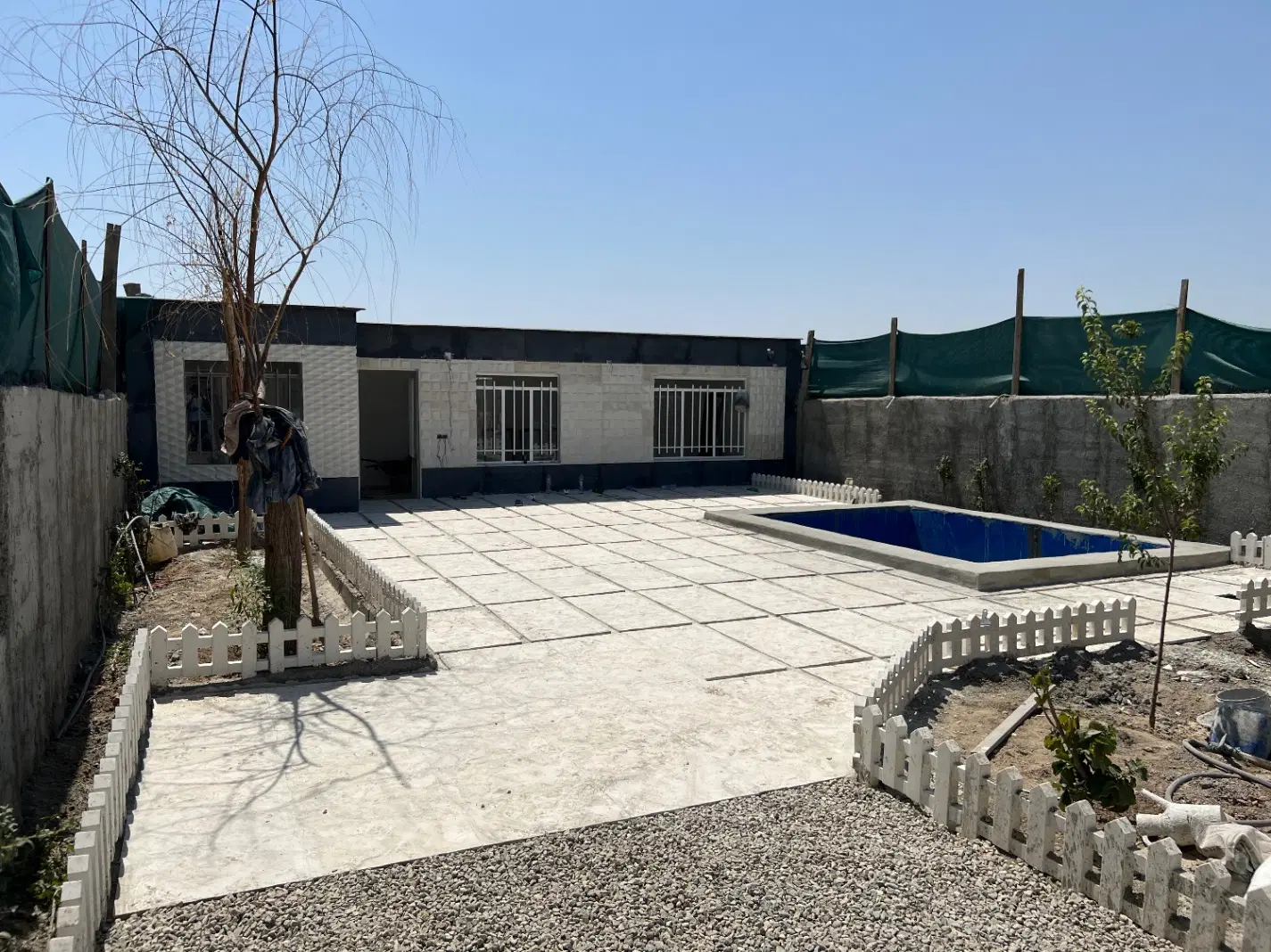 باغ آماده شهابشهر ، فیروز بهرام