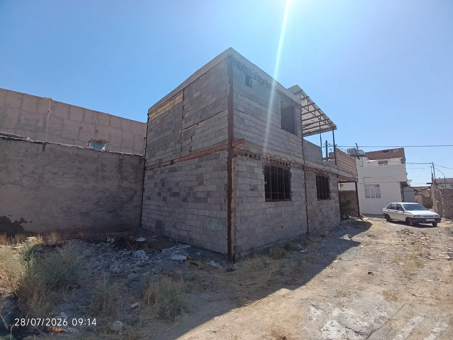 ویلایی 165 متر دارای مغازه سر دونبش