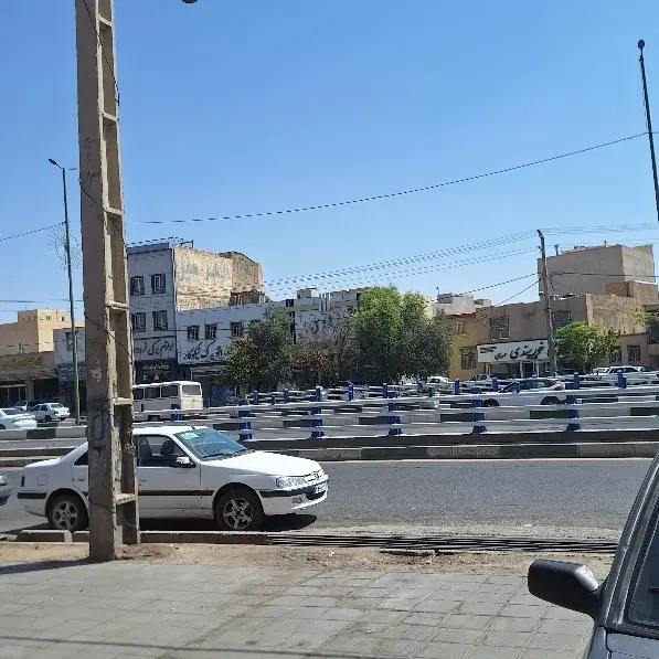 ملک مسکونی با موقعیت تجاری
