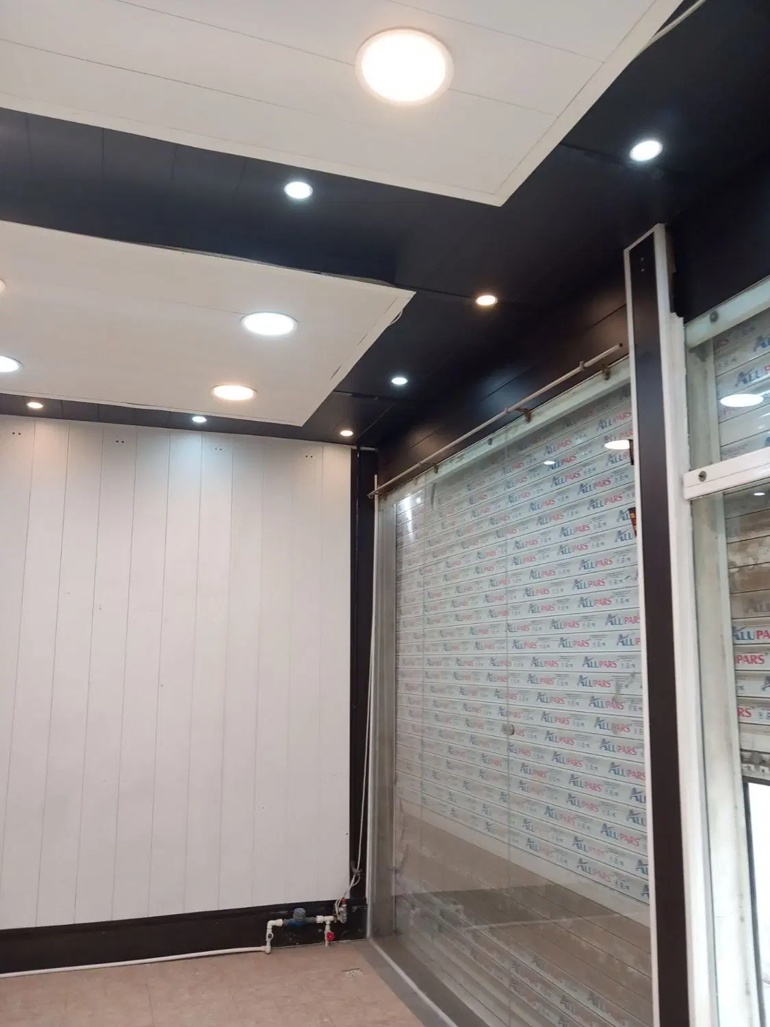 فروش دو باب مغازه 10 متری