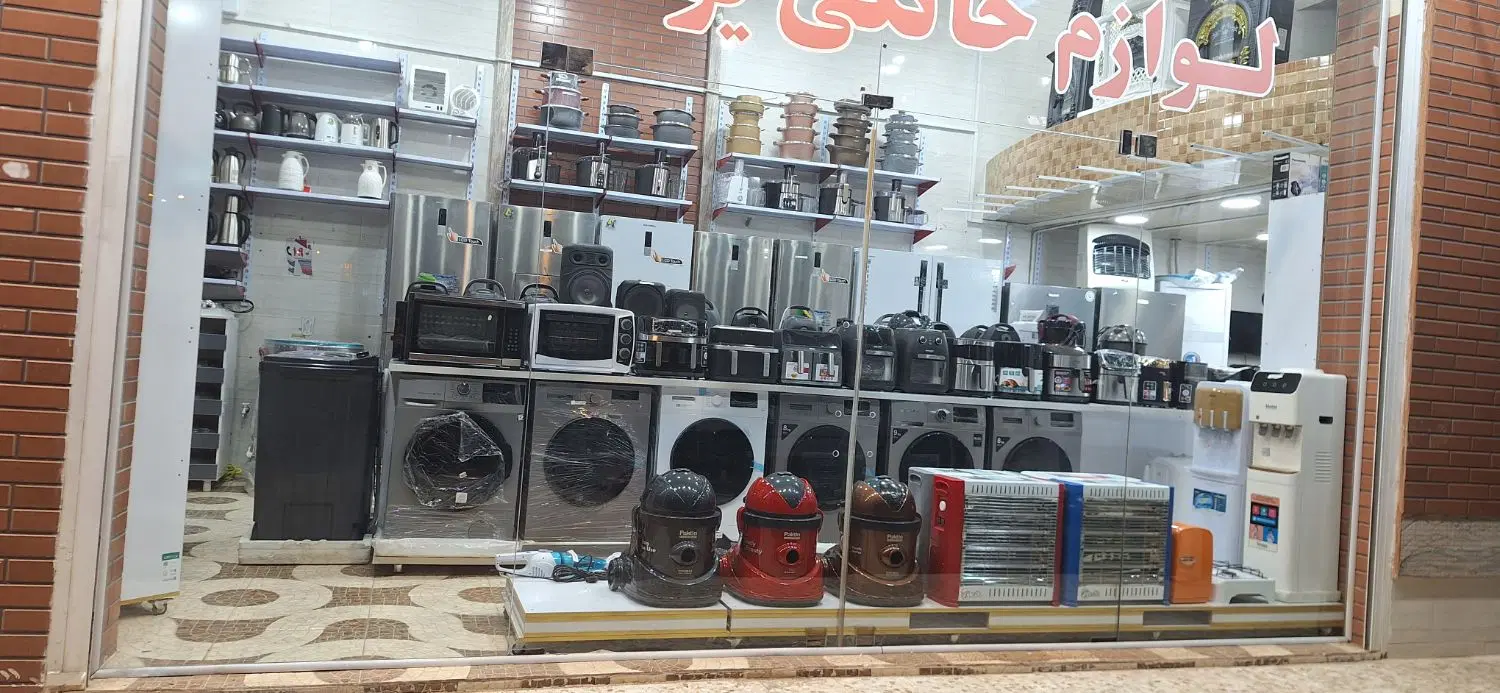 مغازه ۶۰ متری با ۲۵ بالکن  سر نبش