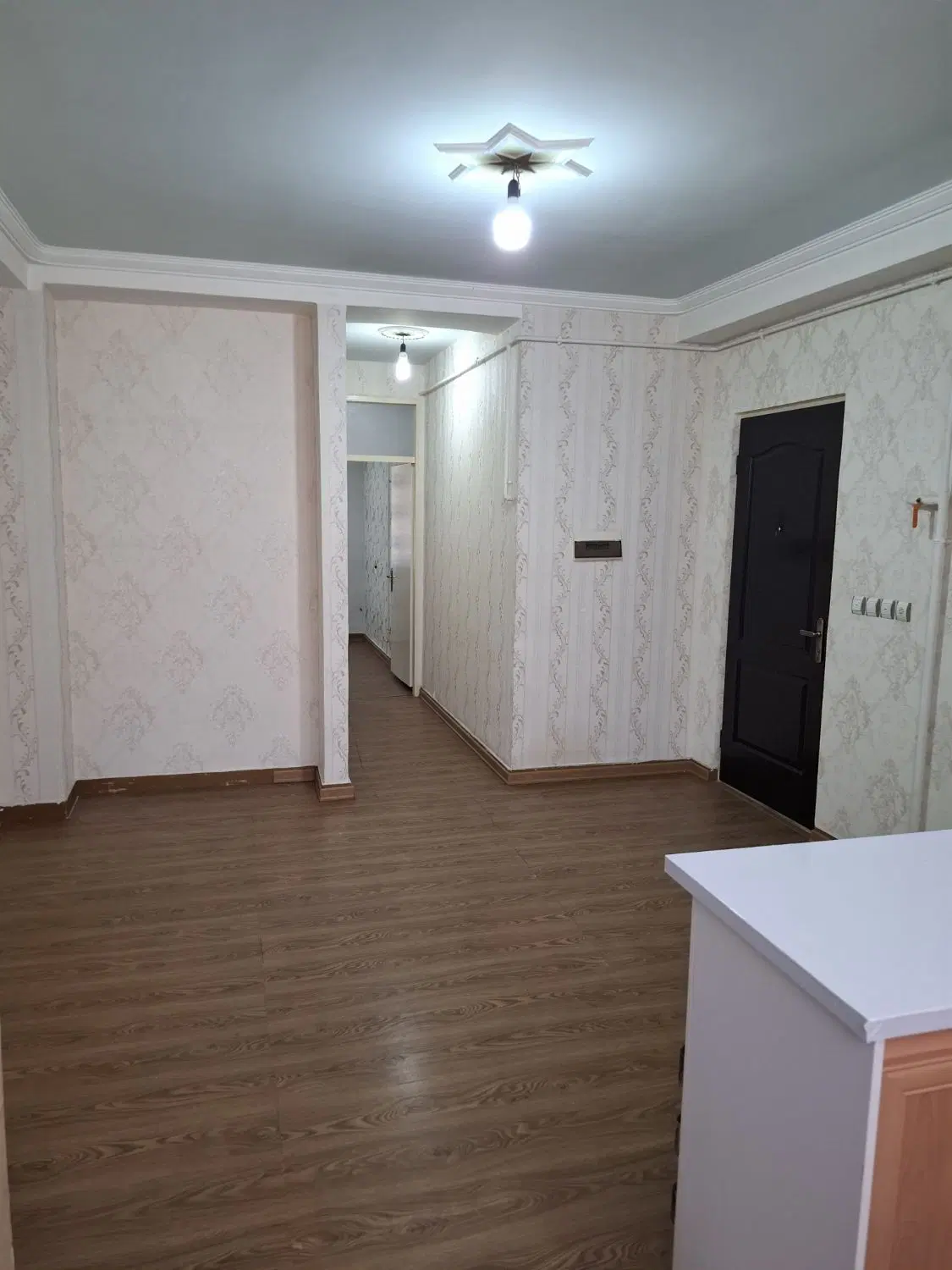 ۴۶متر_ بی نظیر طبقه دوم_ اندیشه (املاک دهکده)