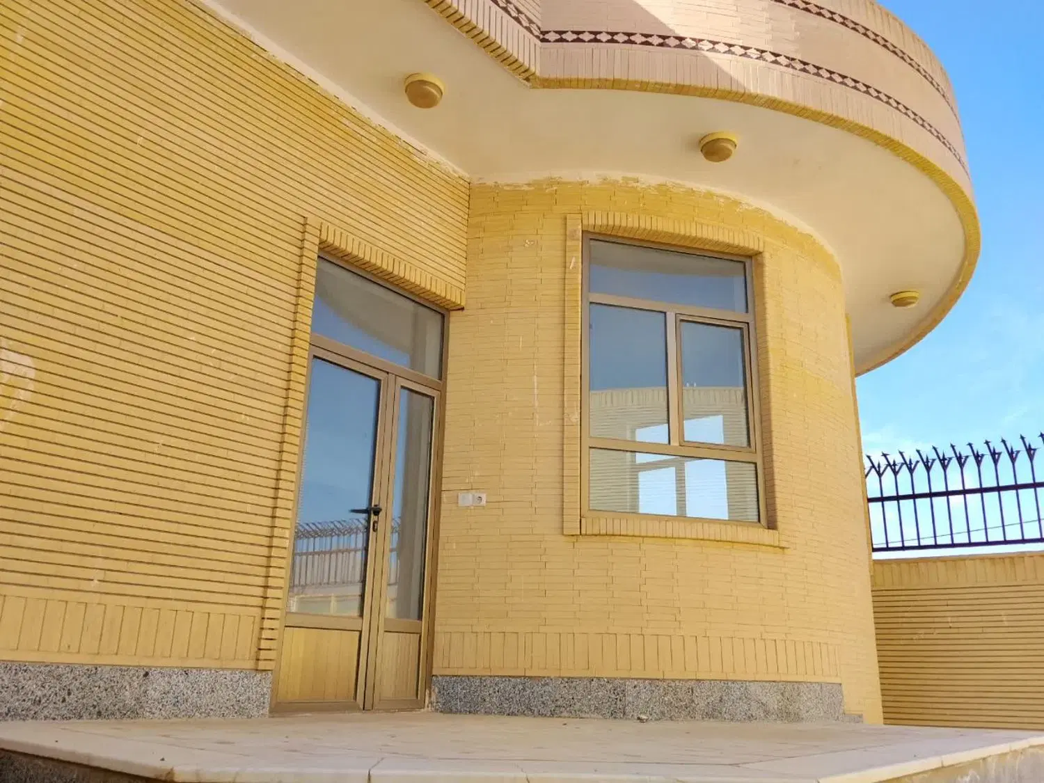 خانه ویلایی خشک