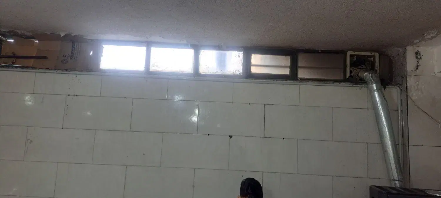 فروش زیرزمین تجاری اداری روبروی بانک ملی کمالشهر