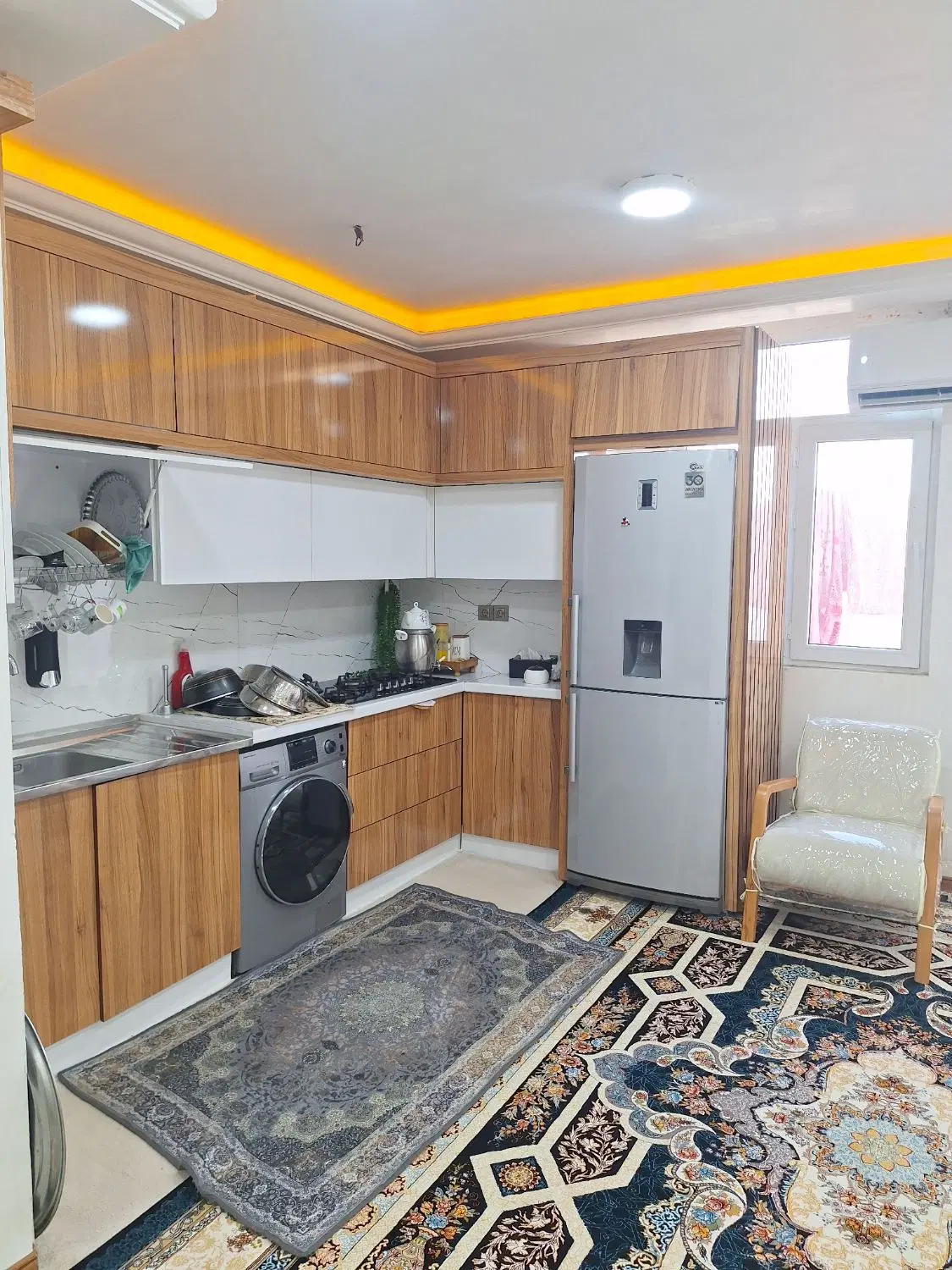 ملک ۱۰۰ متری ۲طبقه سر بلوار ۴۵ متری کوی مدرس
