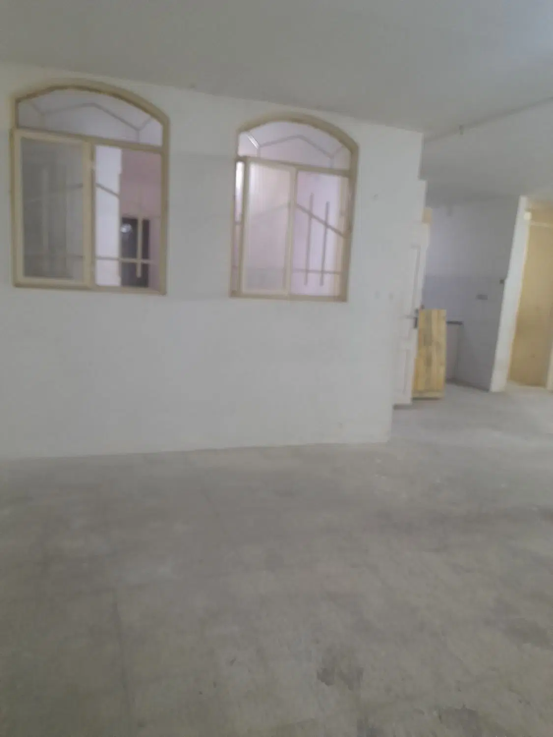 اجاره زیرزمین ۱۲۰ متر دربست برای کارگاه یا انباری