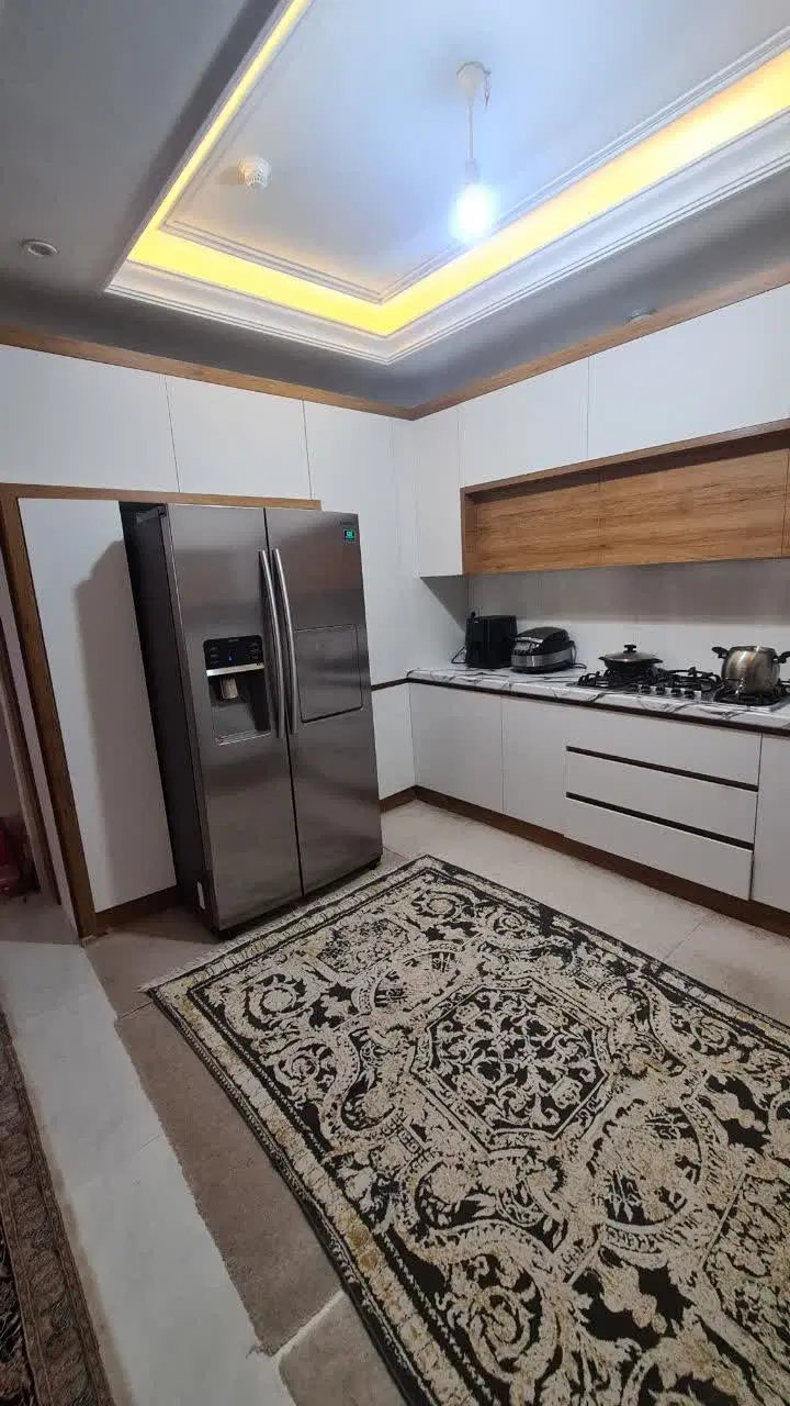 آپارتمان ۱۰۰ متر نوساز