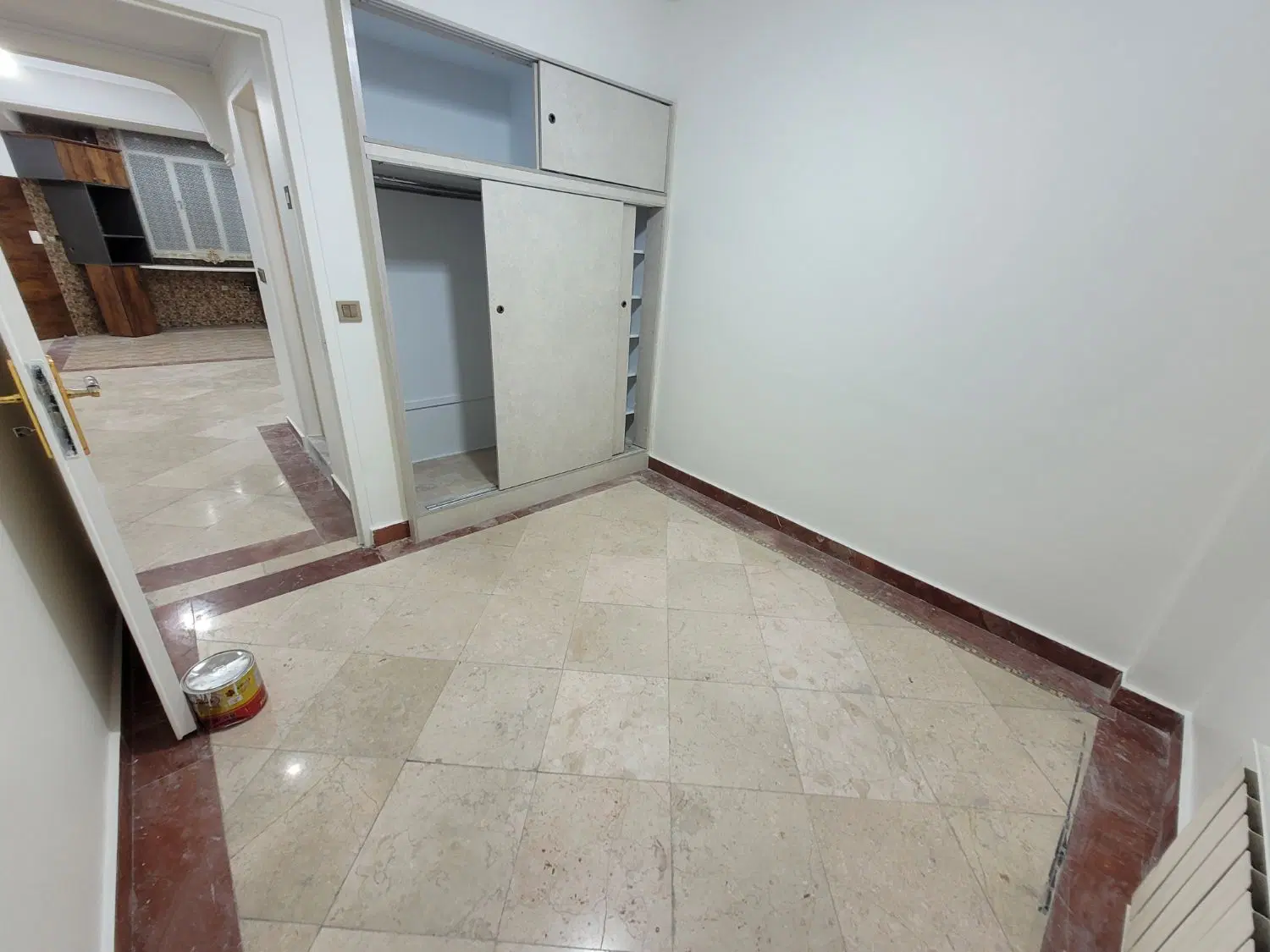 ۶۸ متر ۲ خواب فول امکانات خیابان استخر