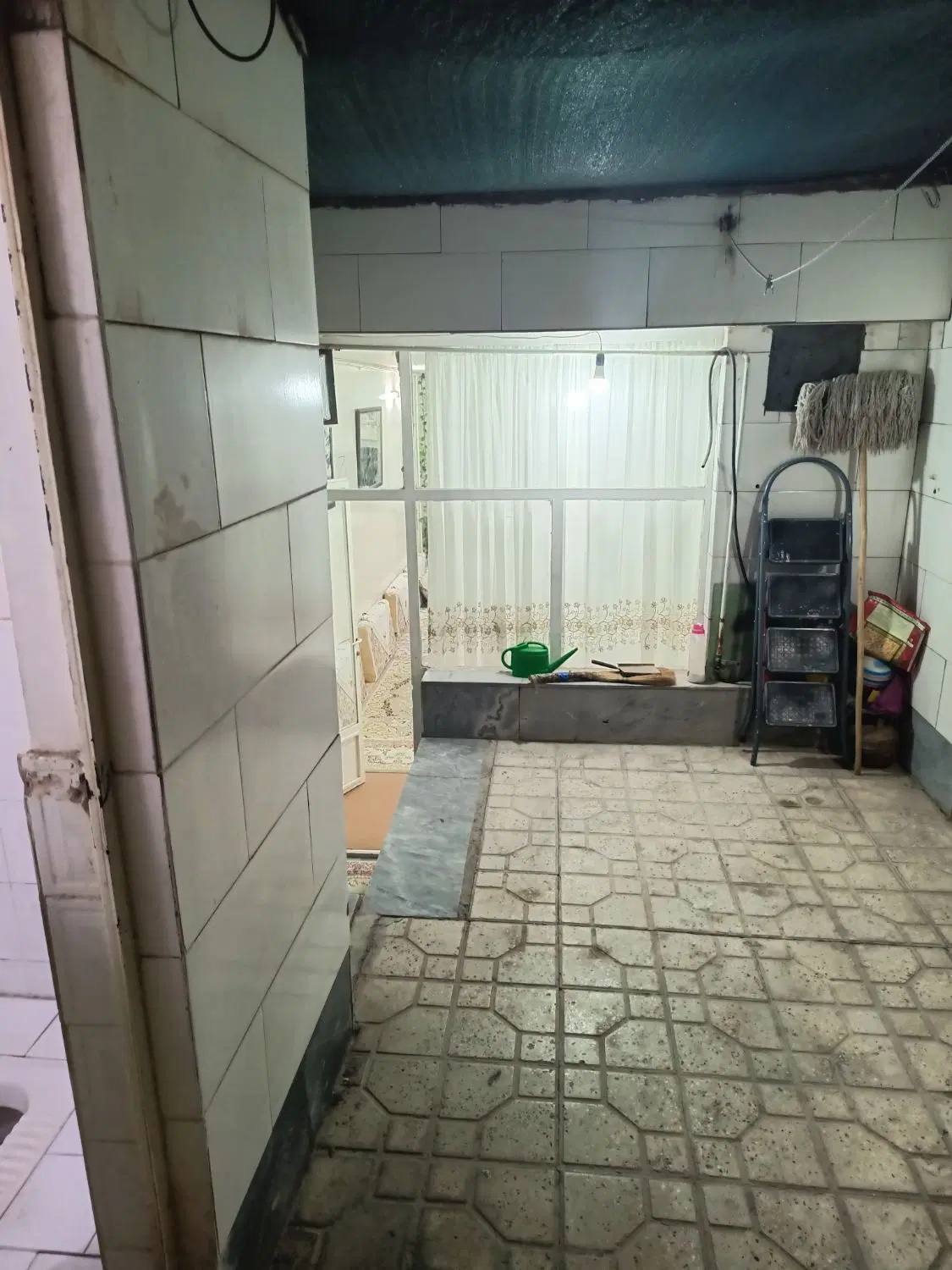 فروش خانه مسکونی سه طبقه مجزا