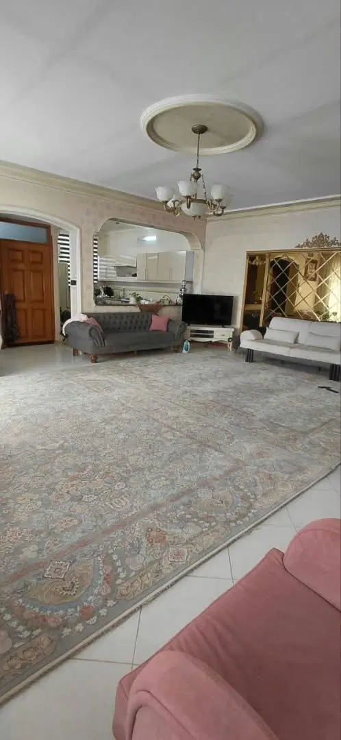 یک منزل ویلایی