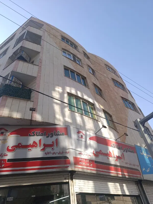 ۱۰۰متر آپارتمان،روبروی پارک تاجیکستان