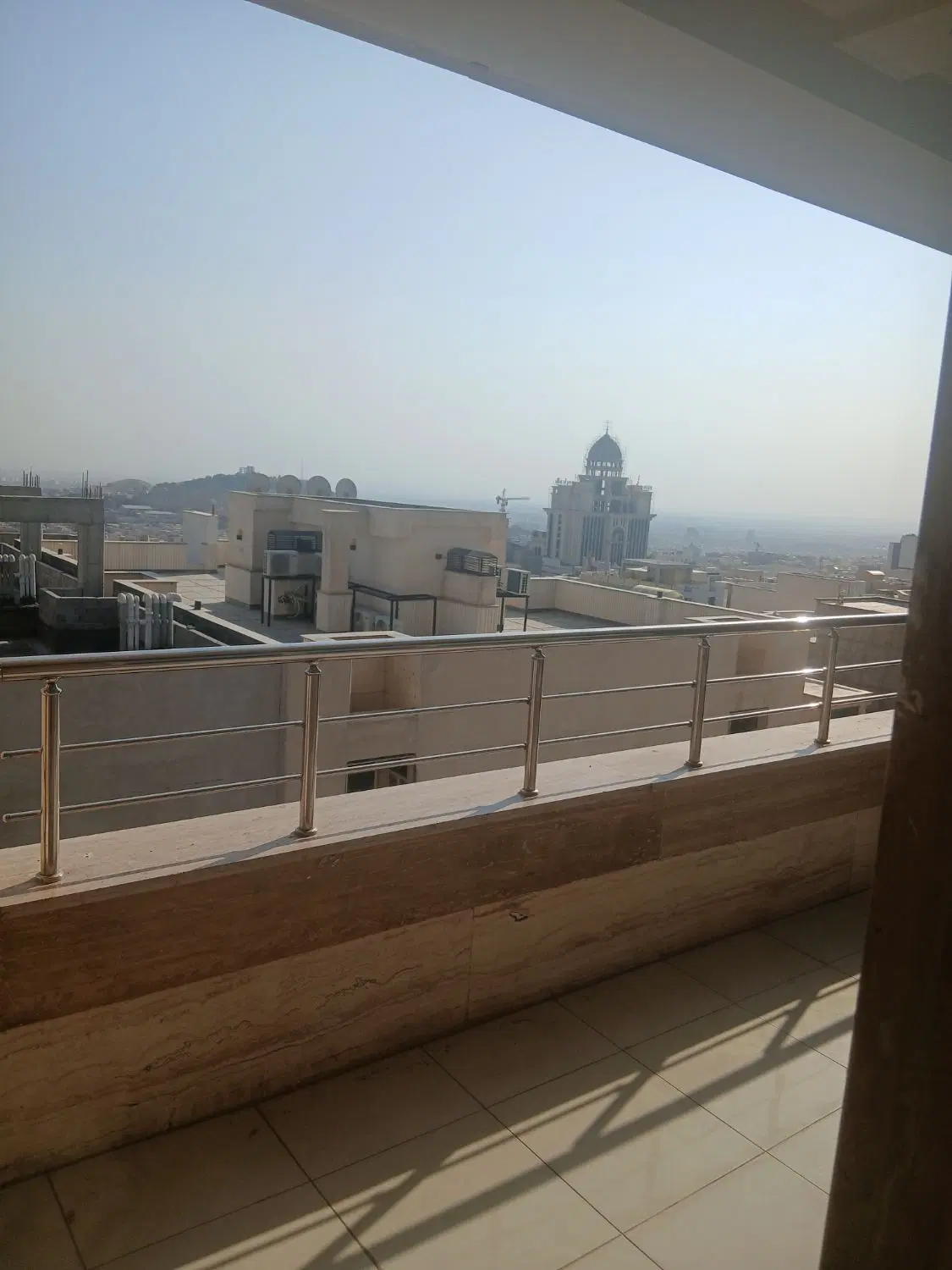 واحدی سه خواب تاپ لوکیشن_ off Market