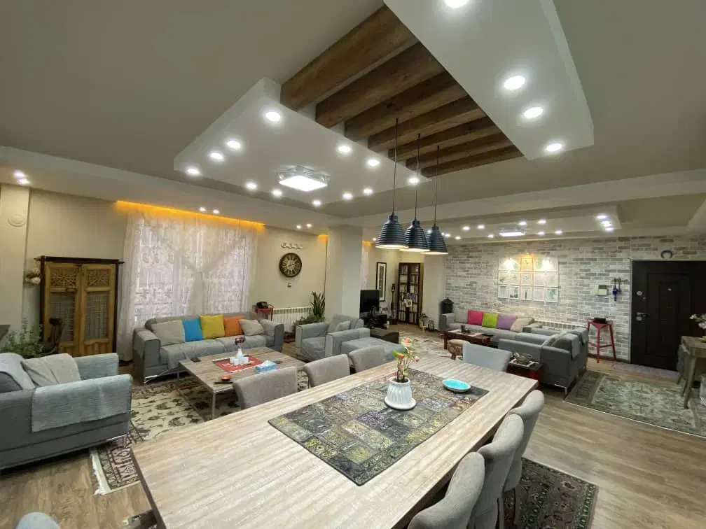 ۱۲۳ متر مدرن استخر جکوزی فعال