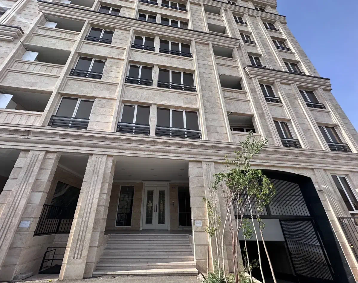 آپارتمان نوساز سازمان برنامه مرکزی