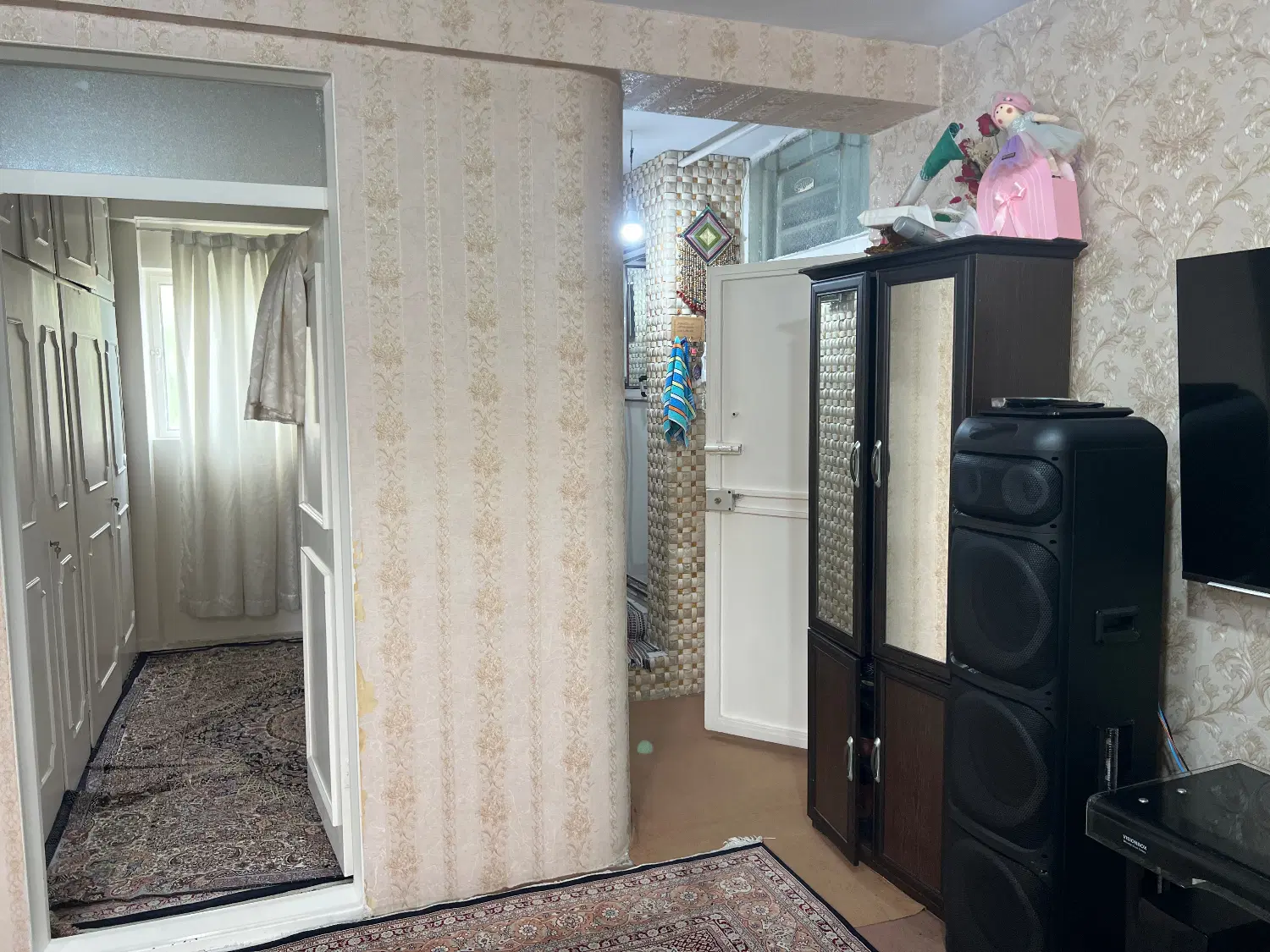 شهرک مطهری اپارتمان قرمز