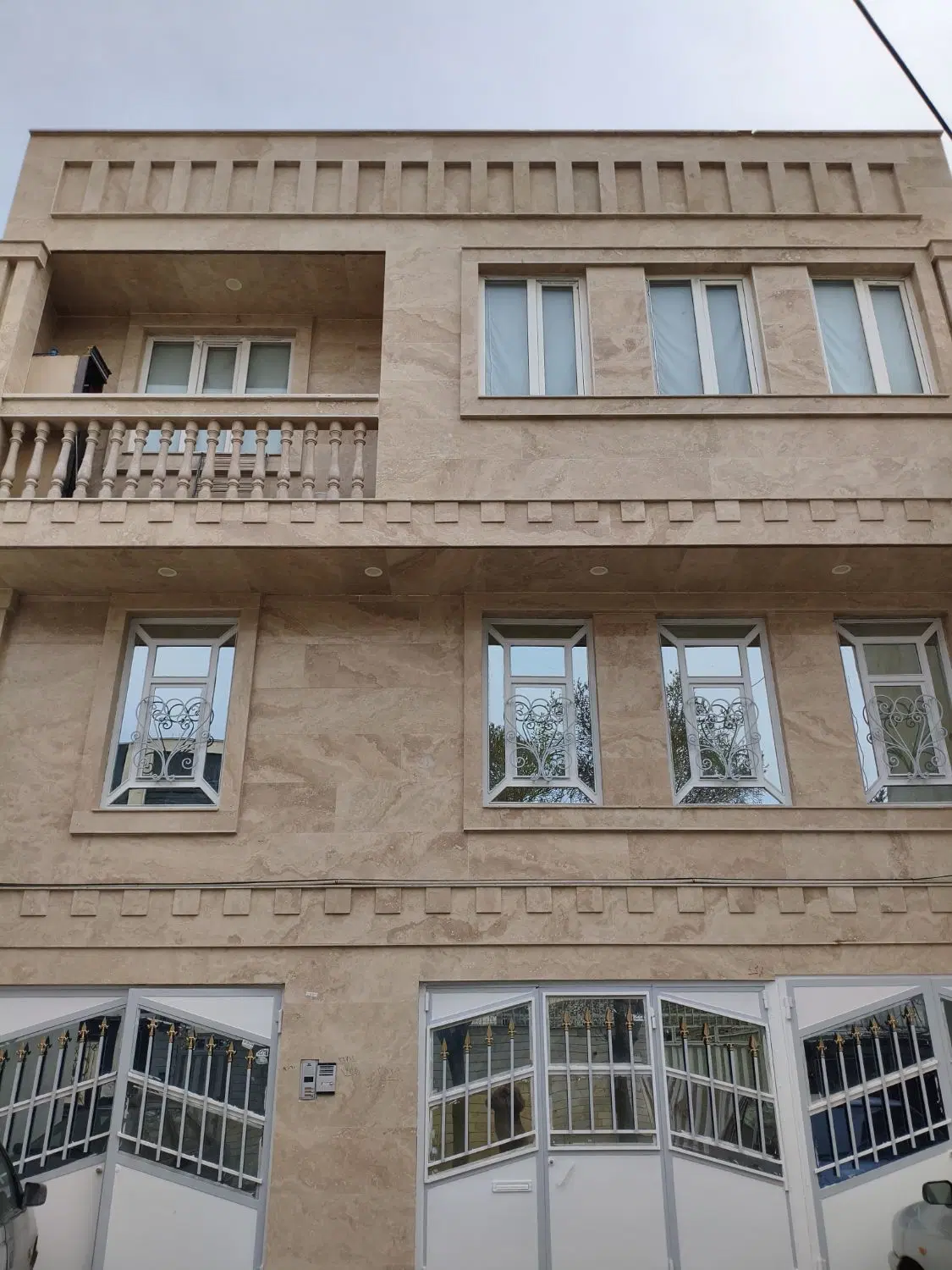 واحد ۷۵ متری حاج طوسی