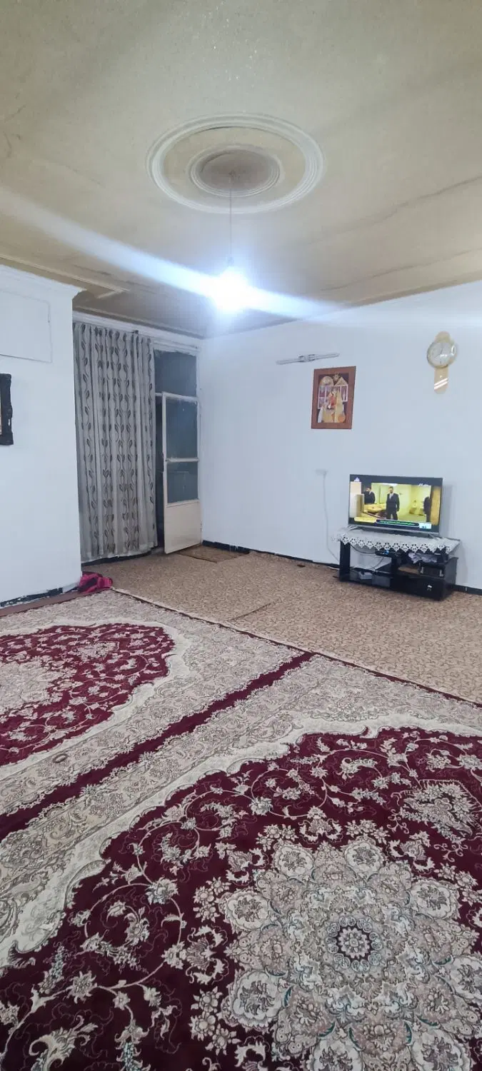خانه ویلایی 105متری(یک باب مغازه هم دارد)