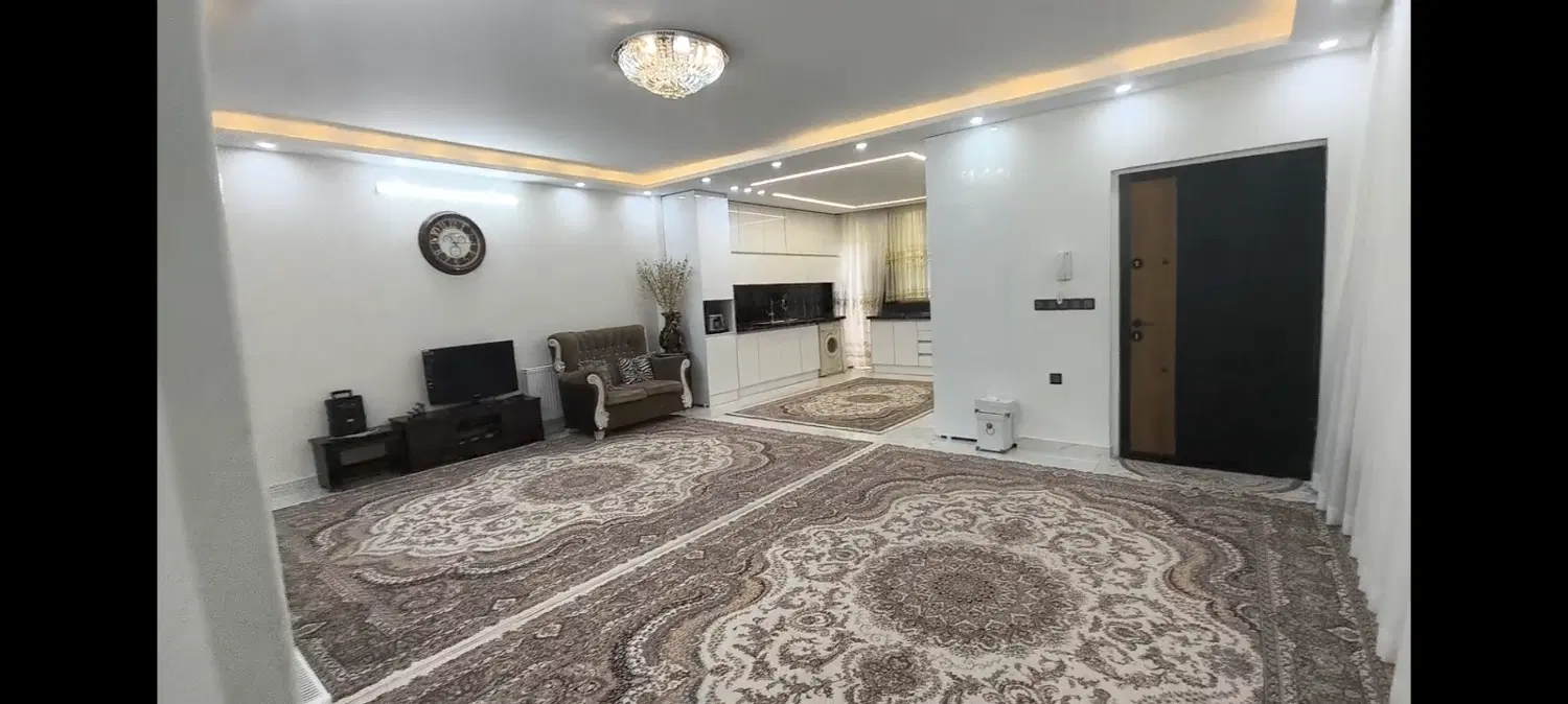 خانه لاکچری و شیک در بهترین موقعیت دولت آباد