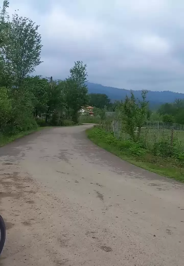 زمین مسکونی ۳۰۰و۳۸۰متری در روستای بجارسر شفت