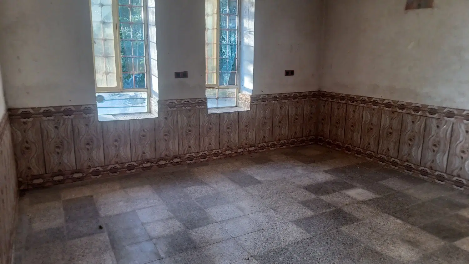 خونه ویلایی ۲۵۰ متری سرابتاه