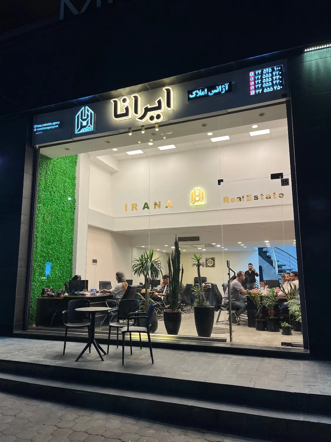 آپارتمان ۱۳۰ متری فردوس تک واحدی