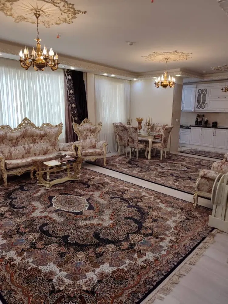 ملک فروشی ‌