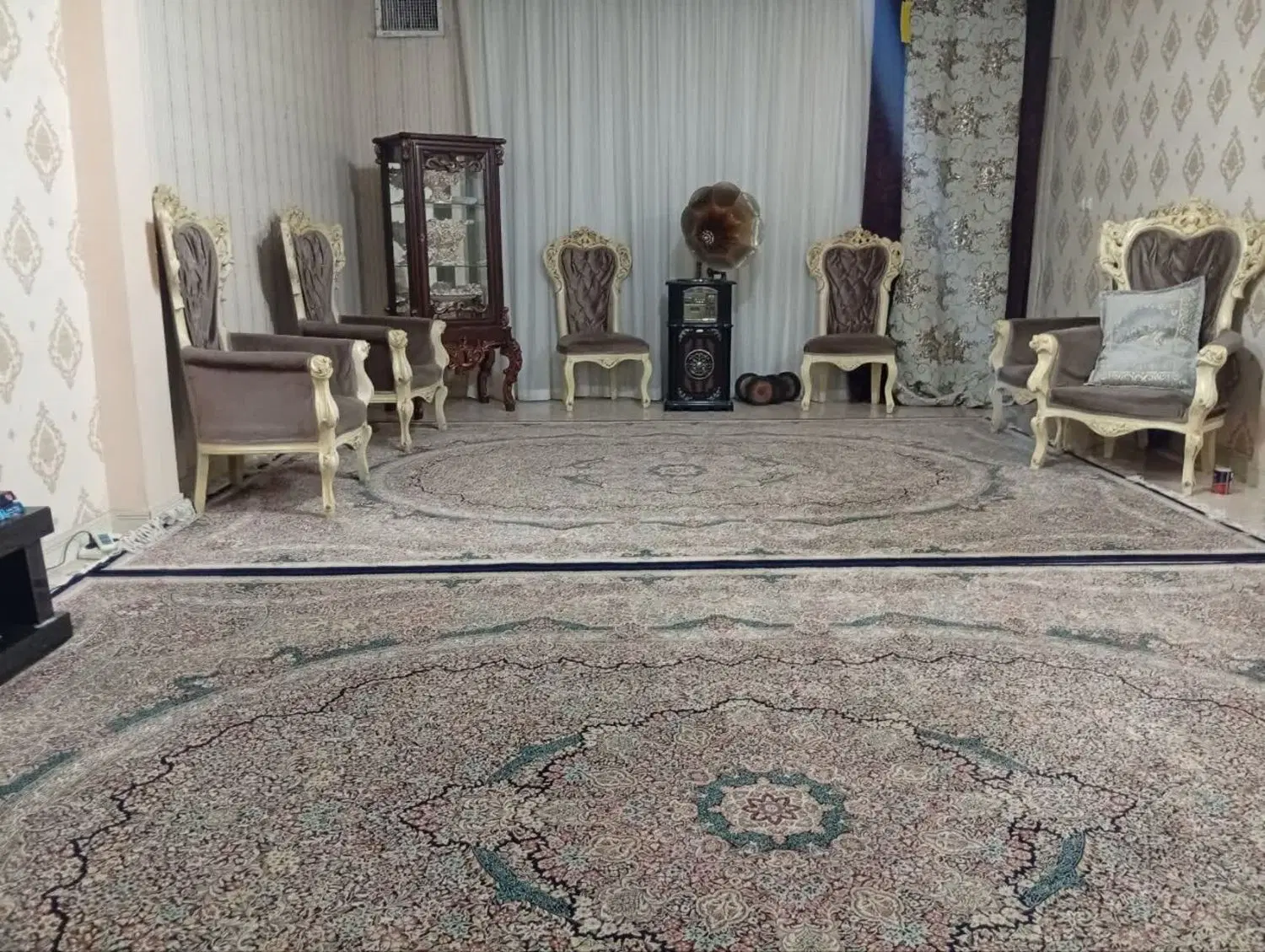 آپارتمان 120 متری آسانسور و پارکینگ دار