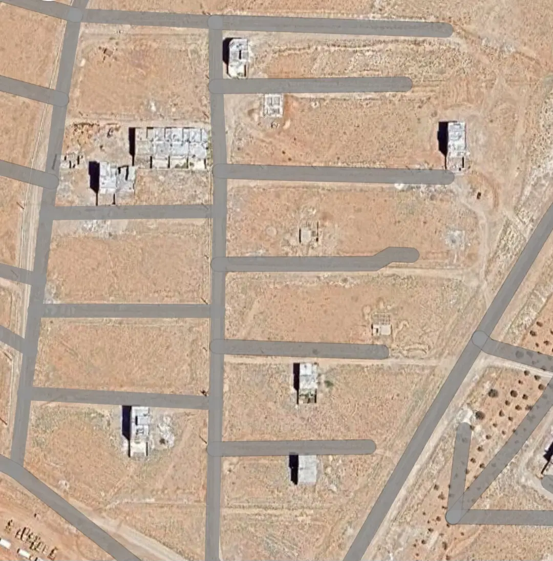 زمین 200 متری درب ساختمان صدرا