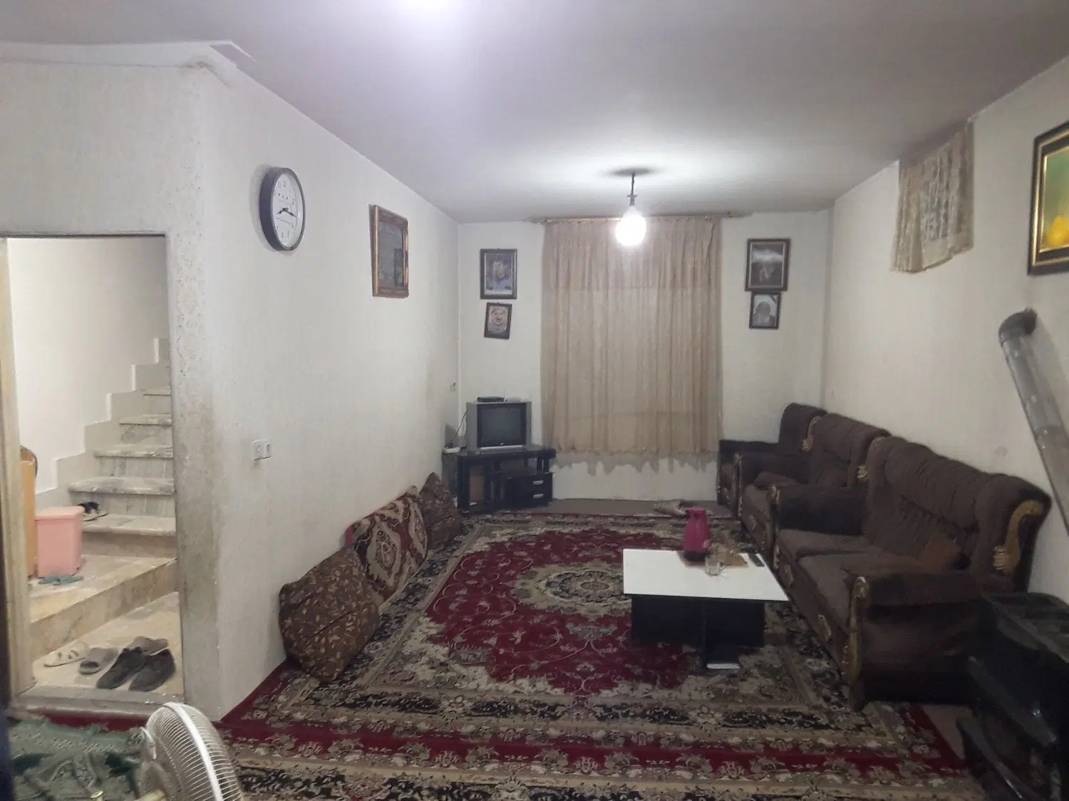 آپارتمان سه طبقه مجزا با مغازه، کاسبی کنار زندگی