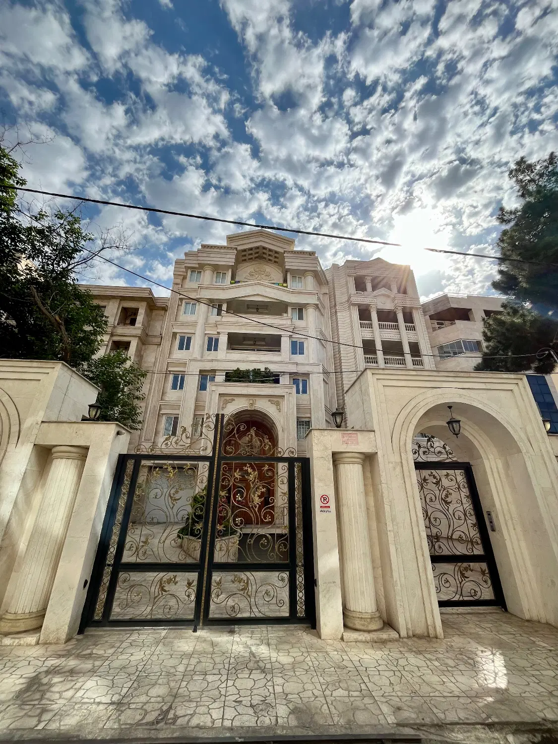 آپارتمان 85 متر  نوساز  شاهین ویلا