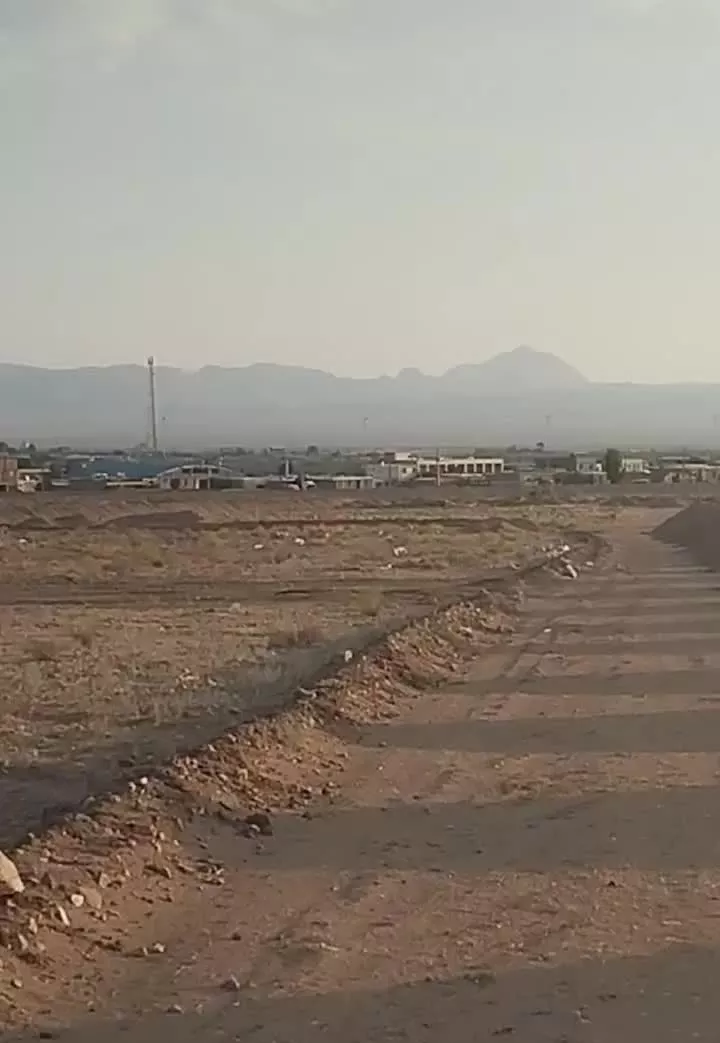 زمین باغین
