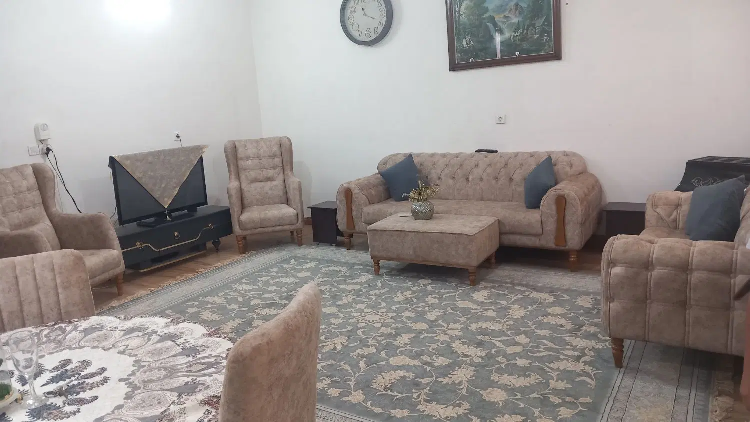 خانه ویلایی با اسکلت بتونی ۵ سال ساخت