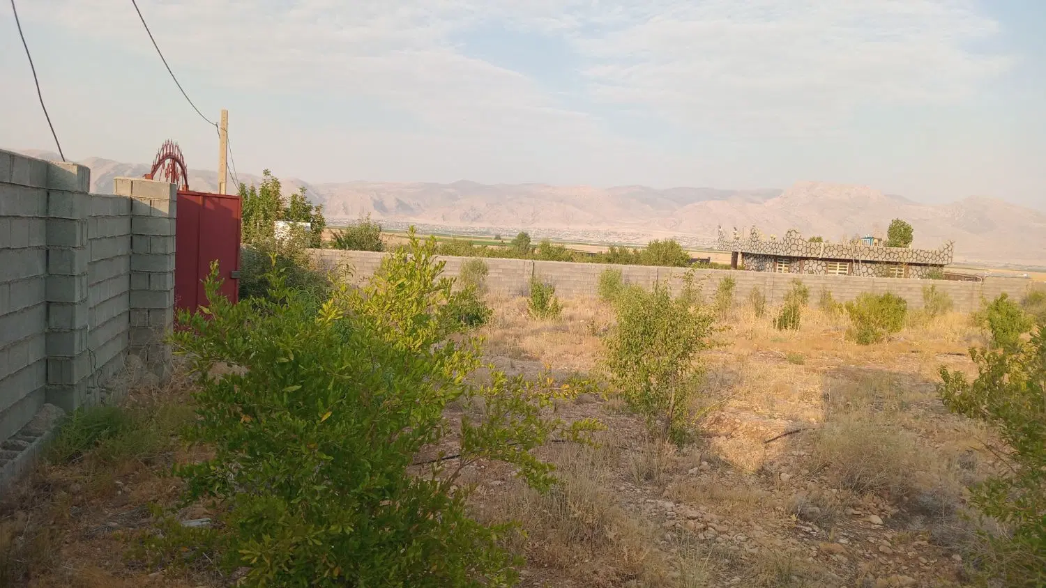 باغشهری 2100متری سیاخ دارنگون روستای حسین اباد