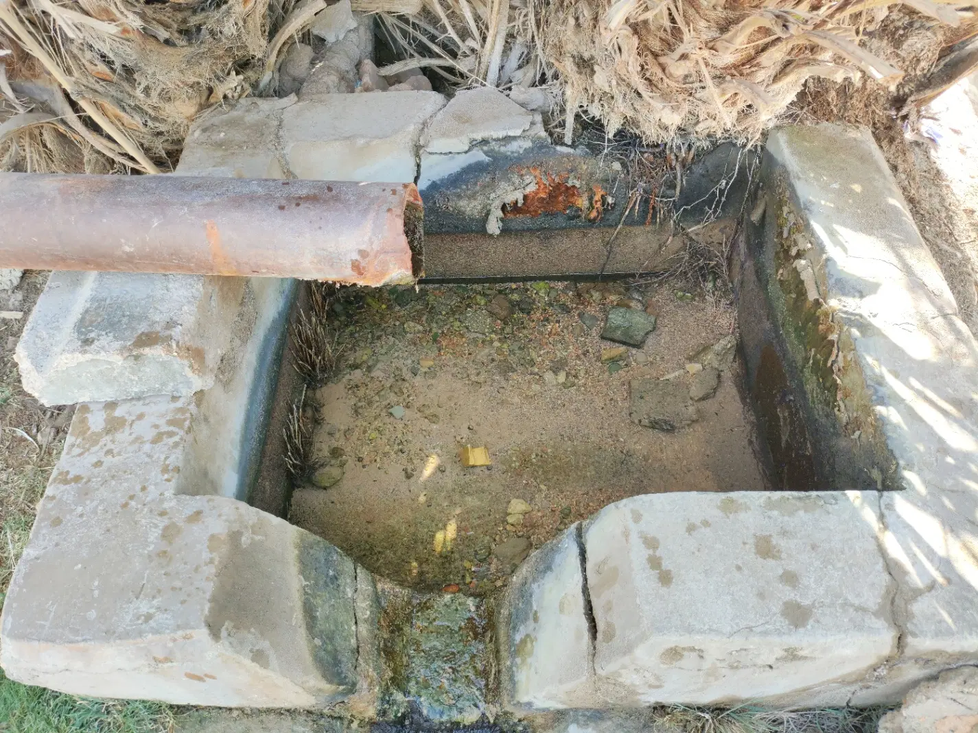 فروش چهار ساعت آب چاه سردشتو روستای کریت