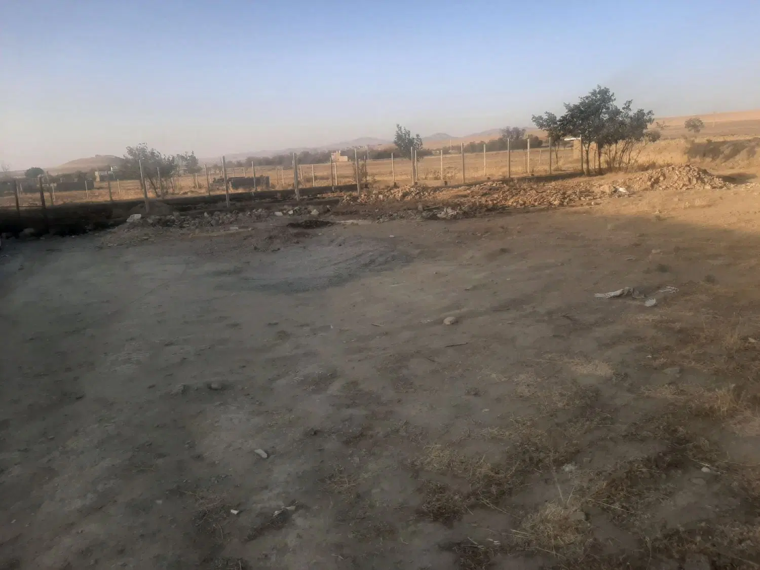 باغ با فنس در شورین معاوضه هم دارم