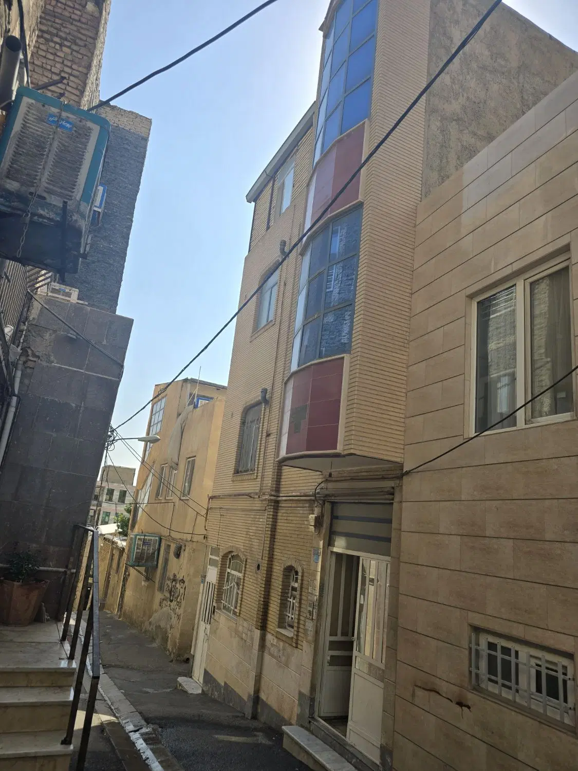 ساختمان ۳واحد