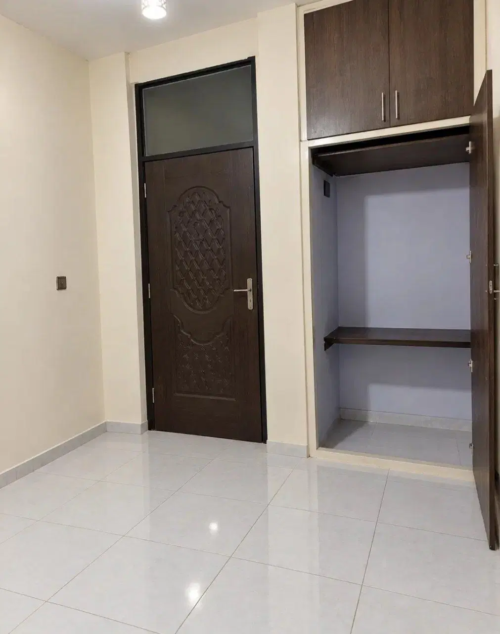 آپارتمان۹۶متر هنرور۱۲ آفتابی