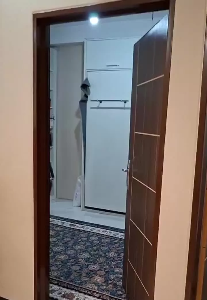 ۸۸ متر _ سالن پرده خور _ شیک و بی نقص