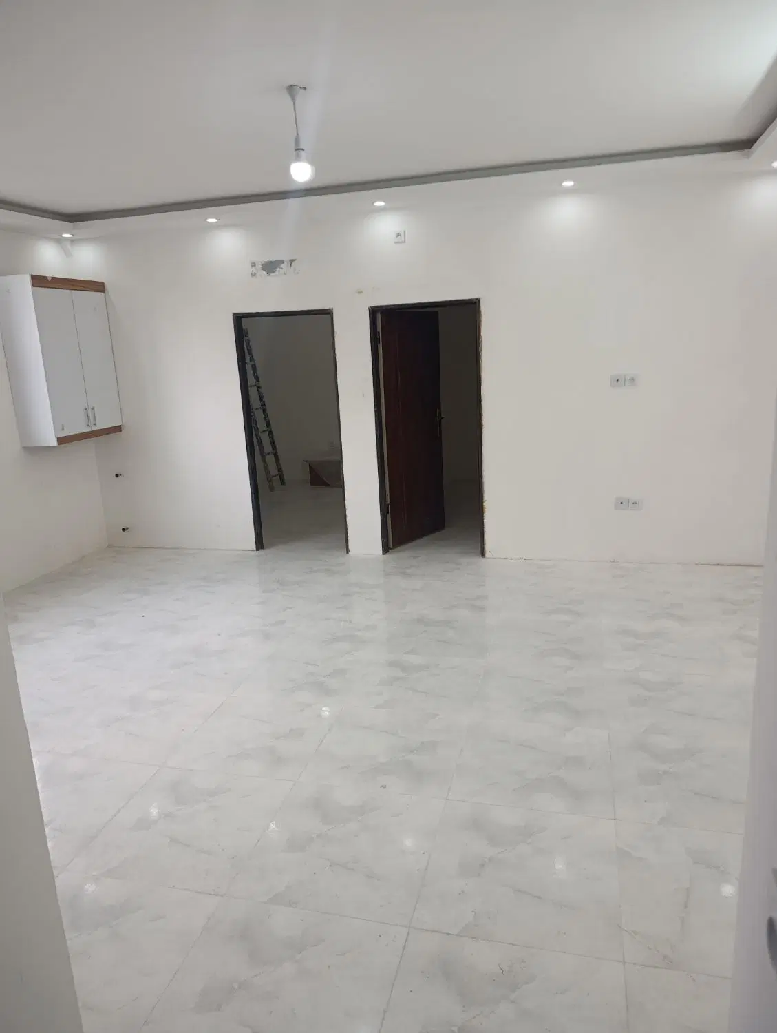 آپارتمان طلاب کوچه ۲ متری