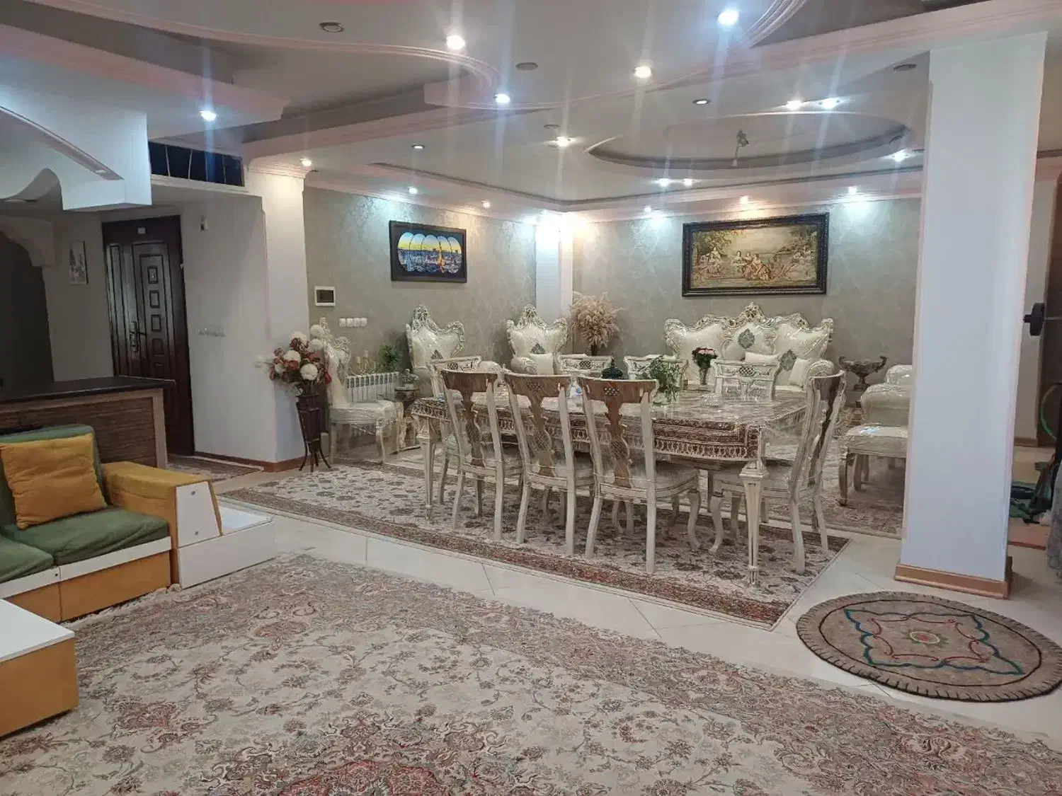 یک واحد آپارتمان۱۵۴ متری