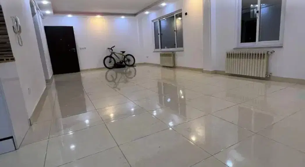 ۹۲ متر  مستقل طبقه اول
